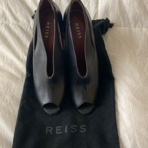 Reiss black peep toe pump